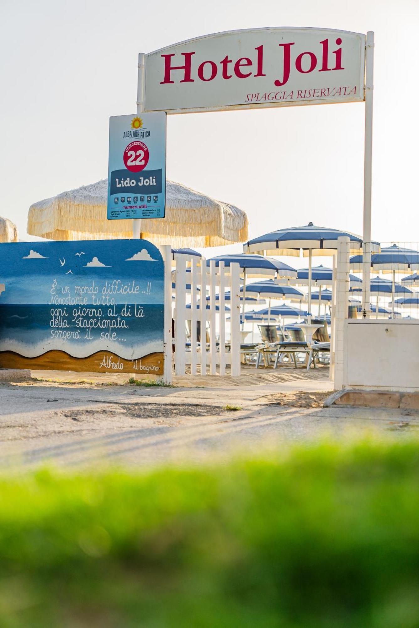 Hotel Joli Alba Adriatica Buitenkant foto